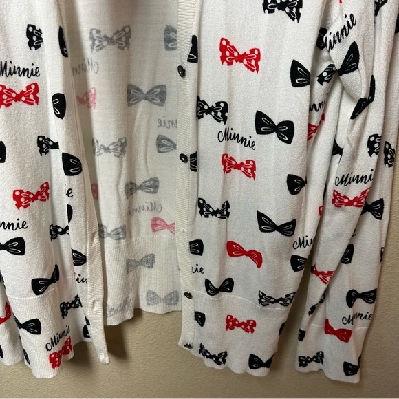 Disney Park Authentic V Neck Cardigan Minnie Mouse - Size L - Picture 3 of 6